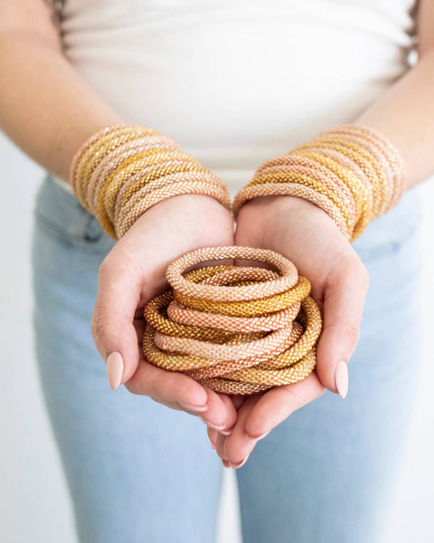 ROLL ON BRACELET- TRES CHIC