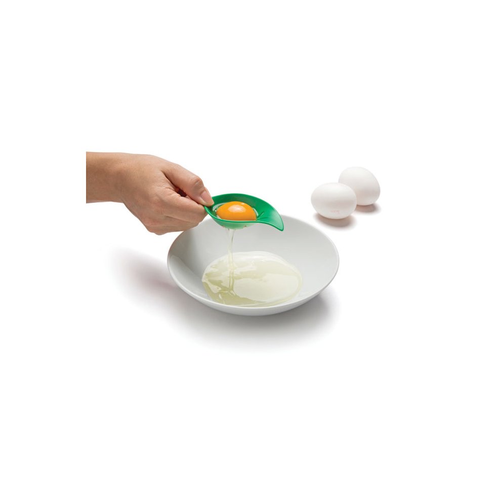 Mon Cherry: Measuring Spoons & Egg Separator