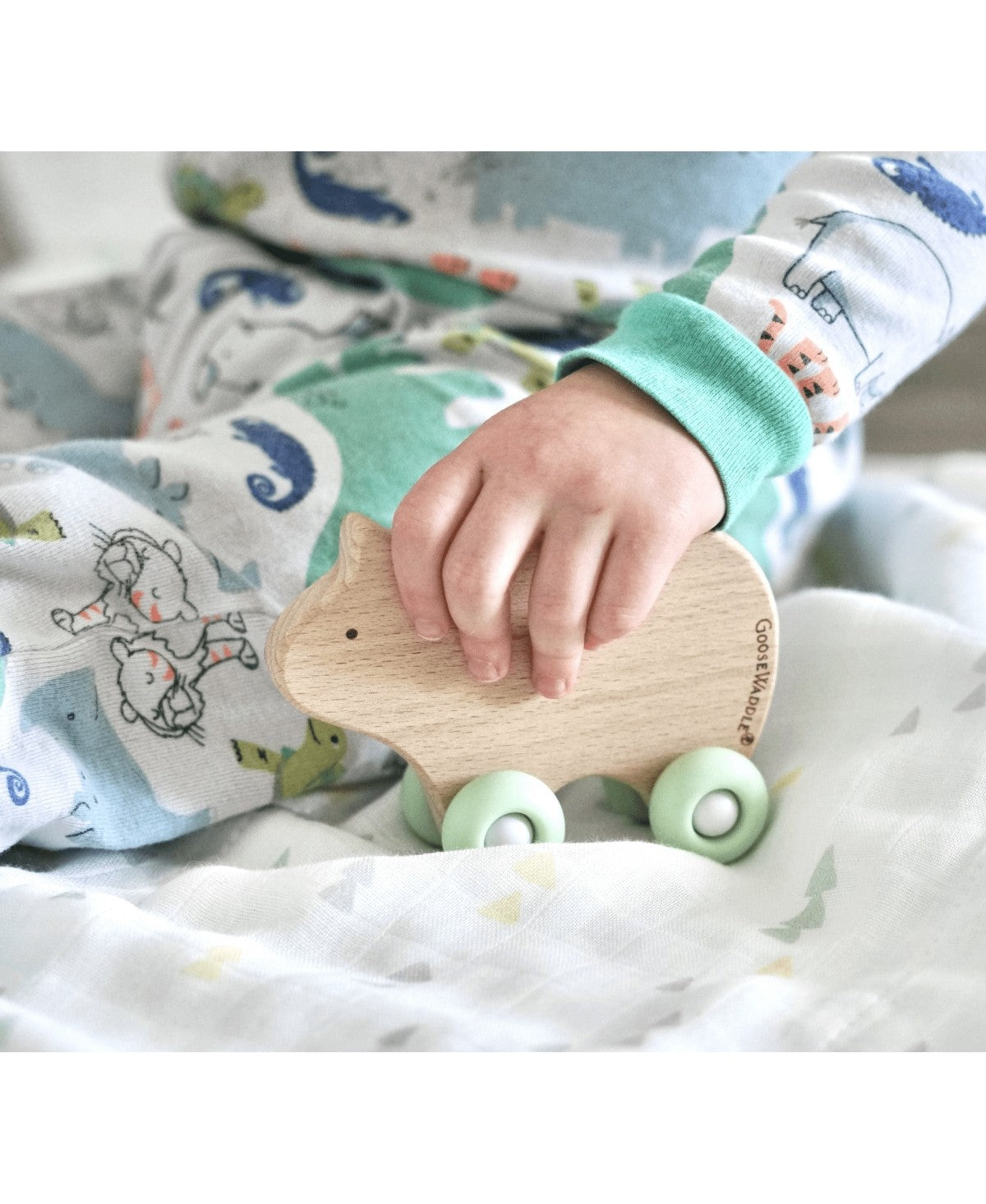 Teether w/Wheels - Bear Mint Wheels