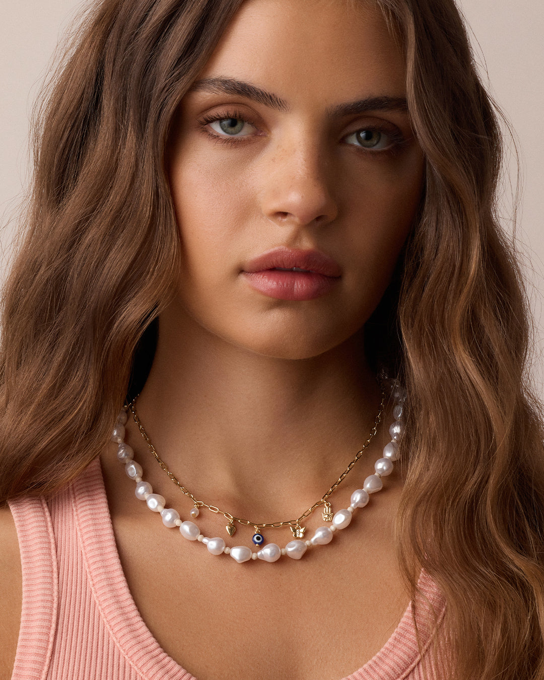 Connection Mini Charm Necklace (gold)