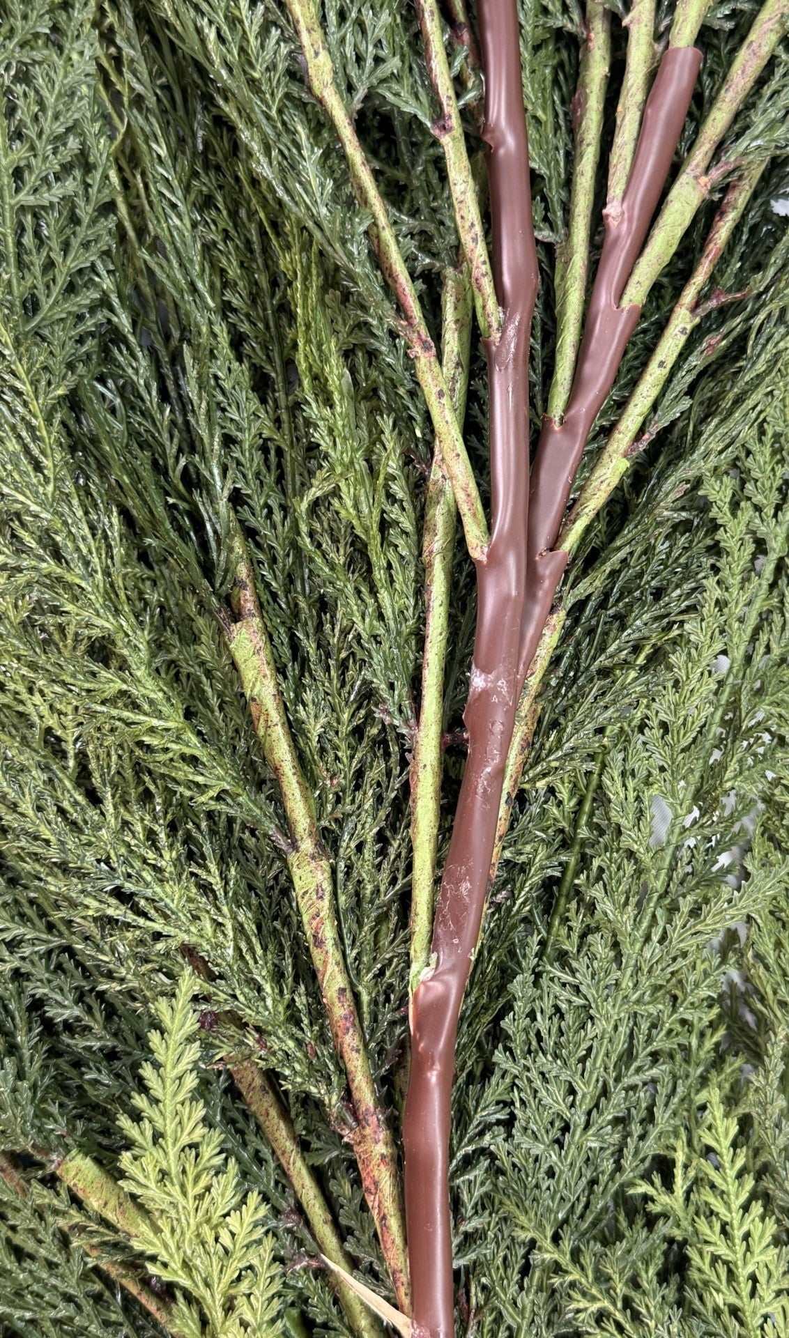 8' Cedar Swag Garland (green)