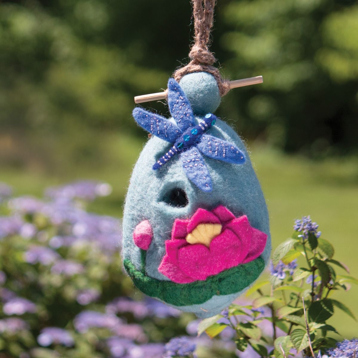 Birdhouse: Lotus Dragonfly