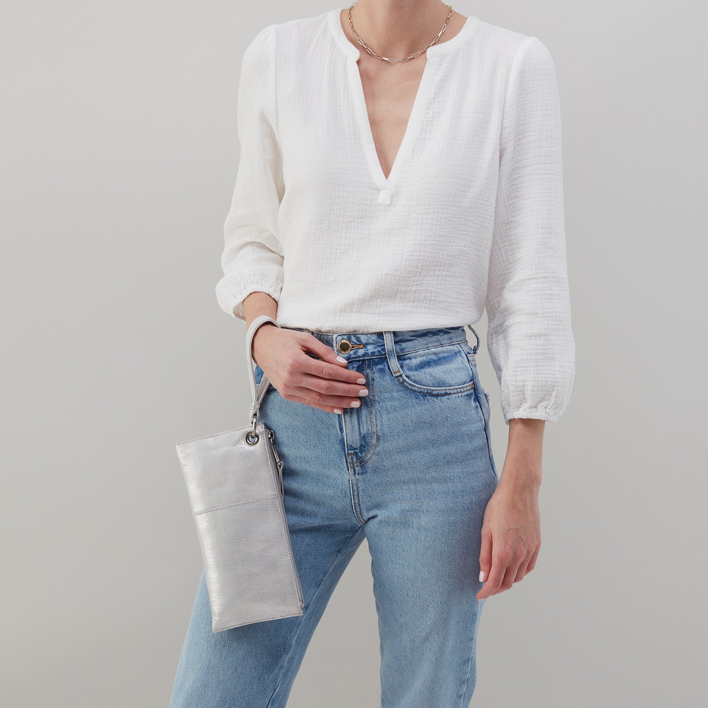 VIDA WRISTLET-SILVER