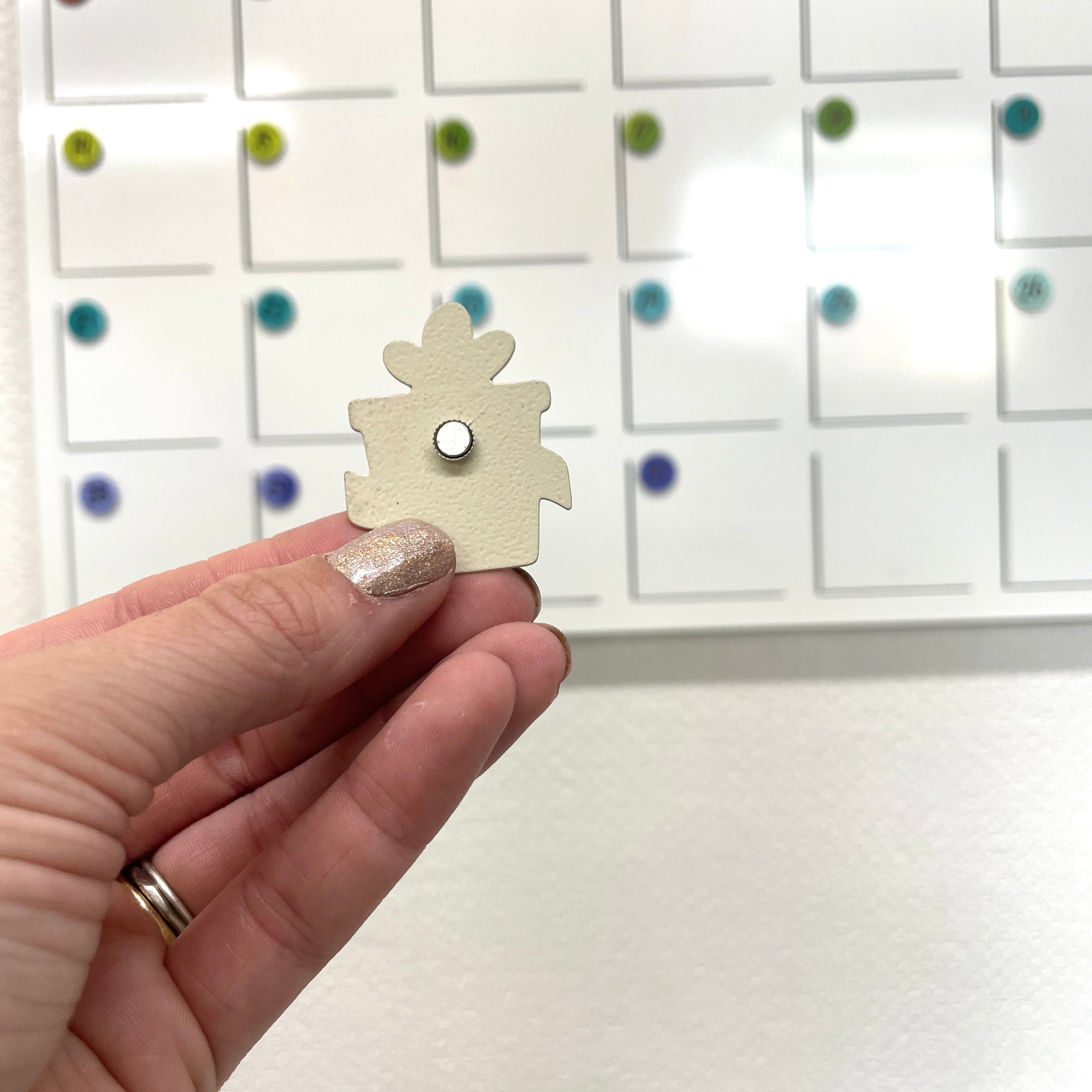 BIRTHDAY CALENDAR MAGNETS SET OF 4
