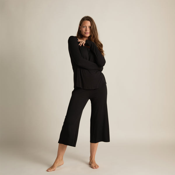Wide-Leg Capri: Black: Medium