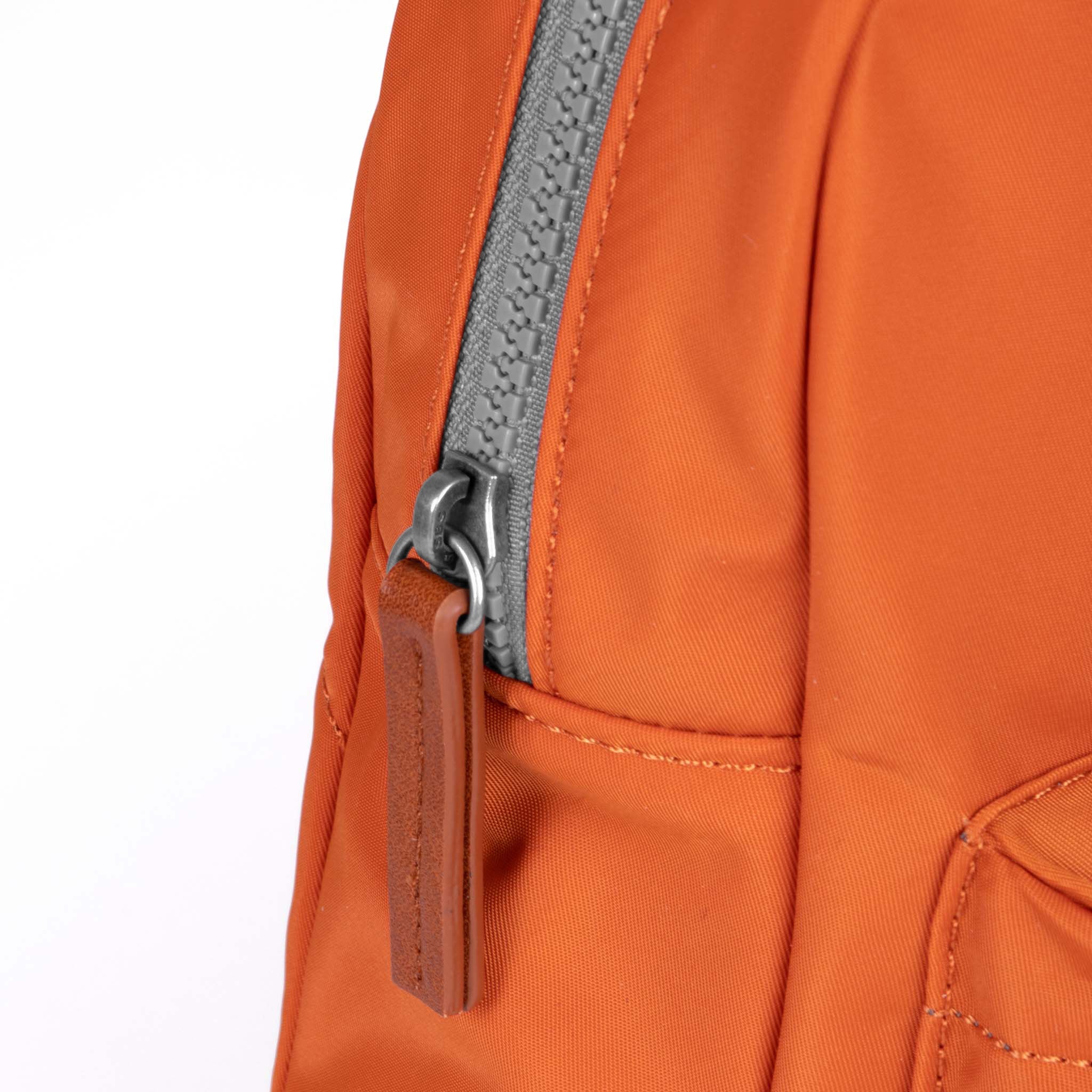 Willesden B Sustainable (Nylon) - Large - Burnt Orange