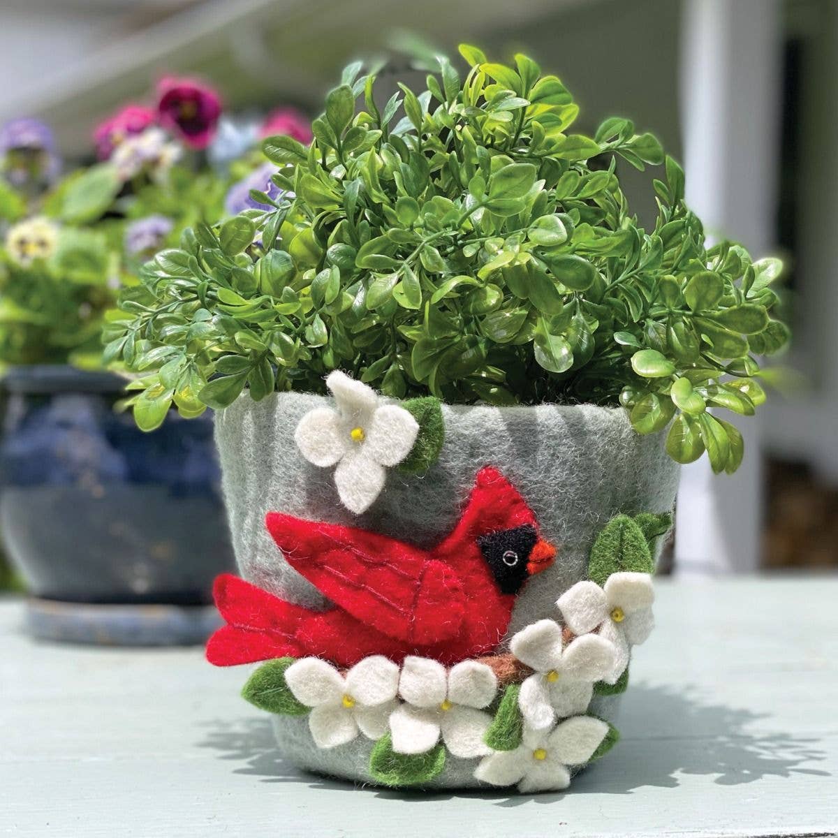 FELT POT-DOGWOOD CARDINAL