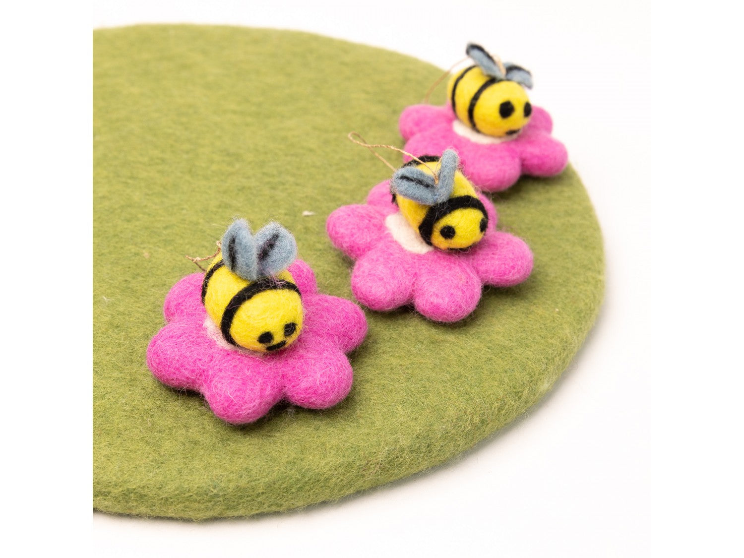 FELT BUMBLE BEE