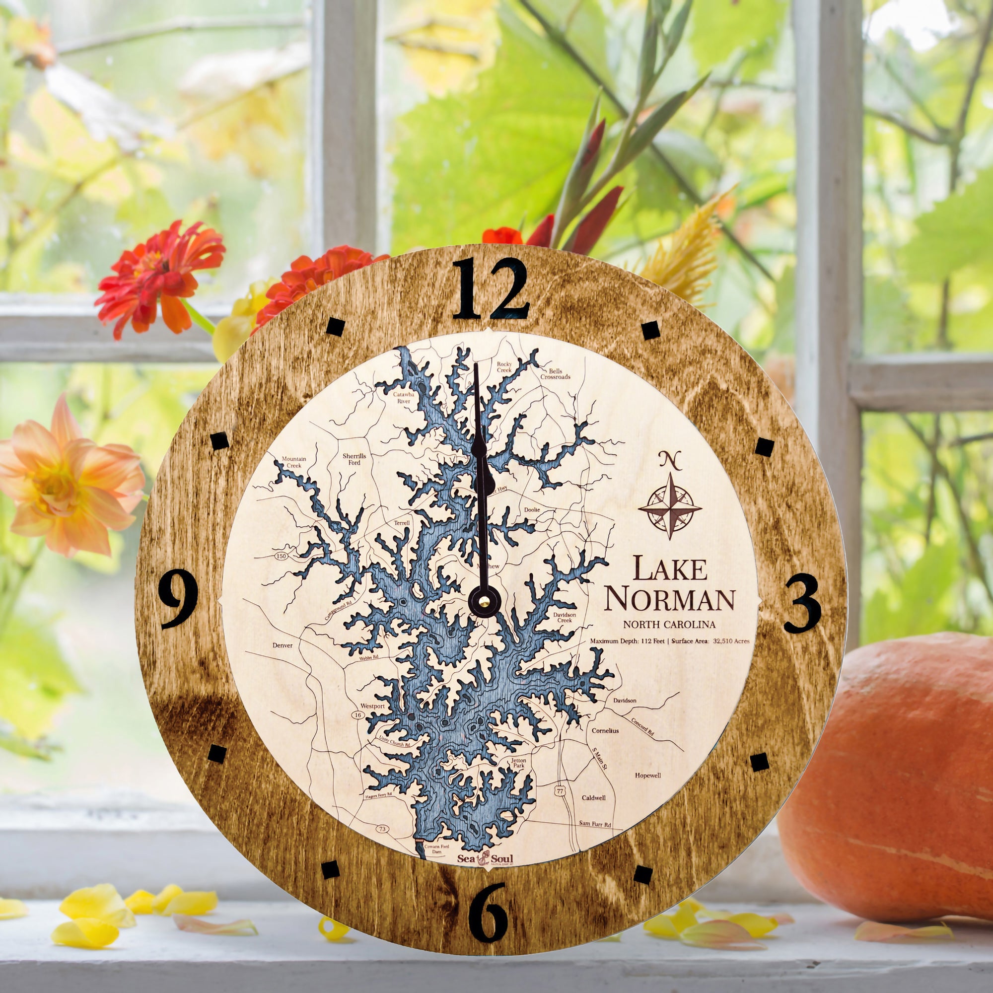 Lake Norman Clock 24" - Americana & Deep Blue Water