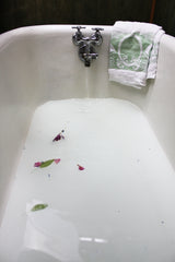Peony & Olive Leaf Bath Milk Sachet