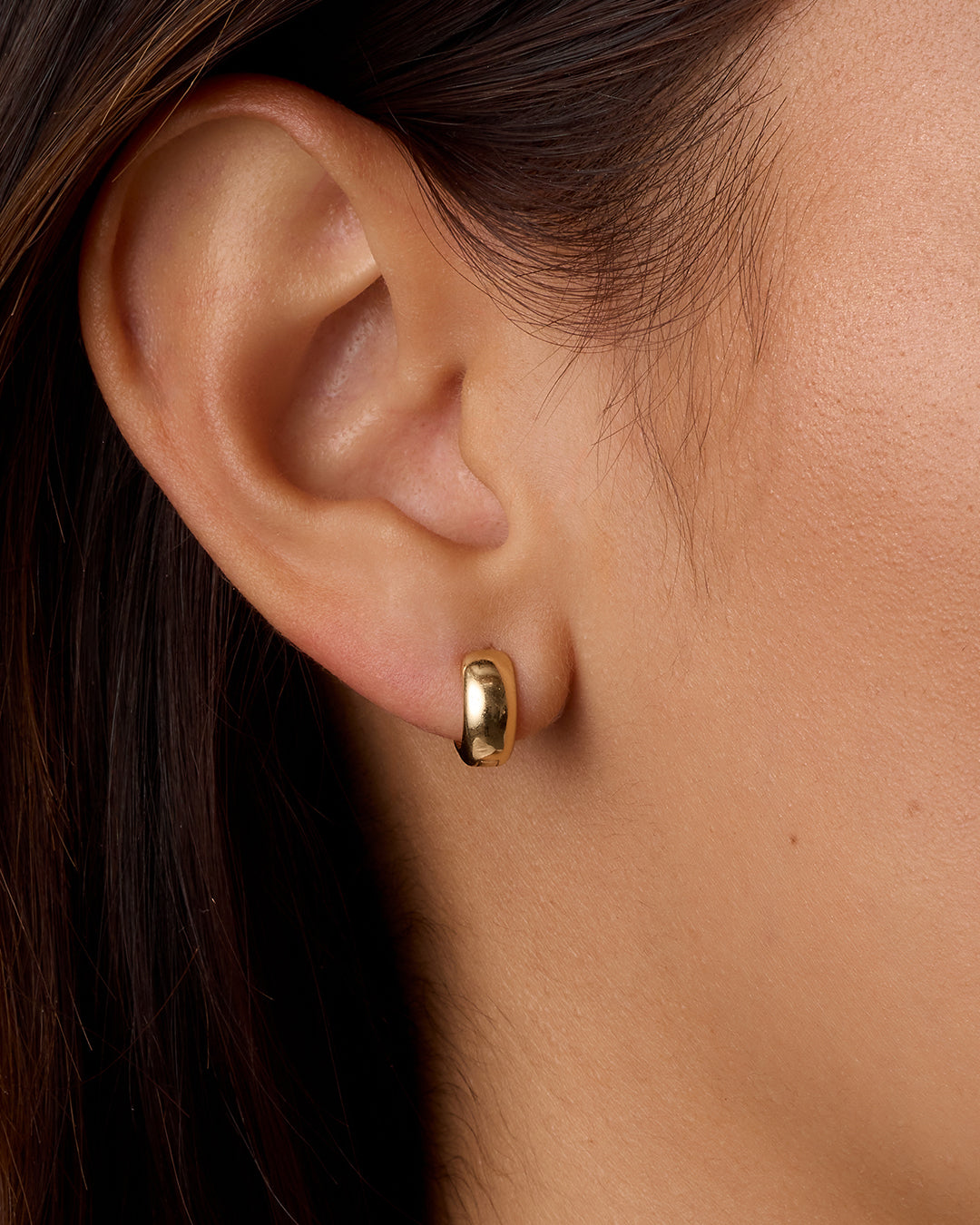 Paseo Wrap Huggies (gold) - Stainless Steel Post