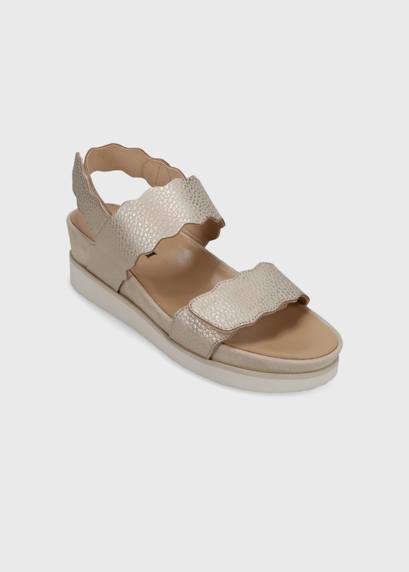 VanEli Ulani women's platino metallic scalloped strap flatform sandal on white background