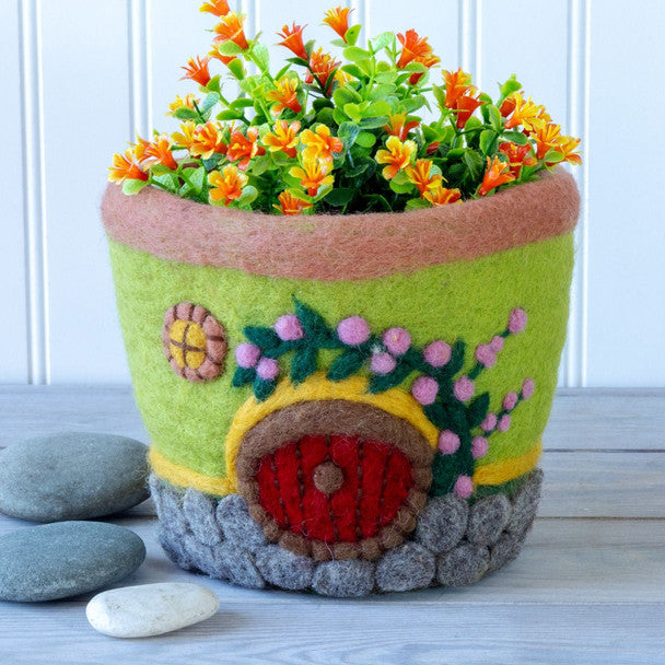 FELT POT; FOREST HOUSE