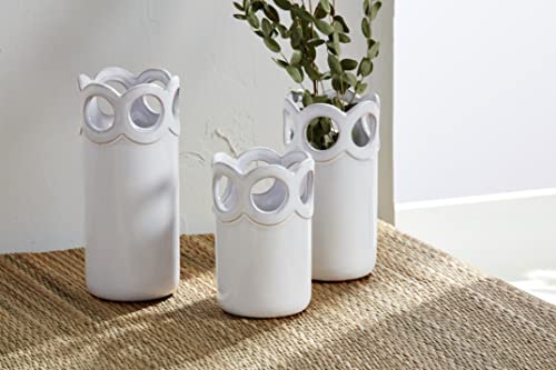 Medium Scalloped Edge Bud Vase