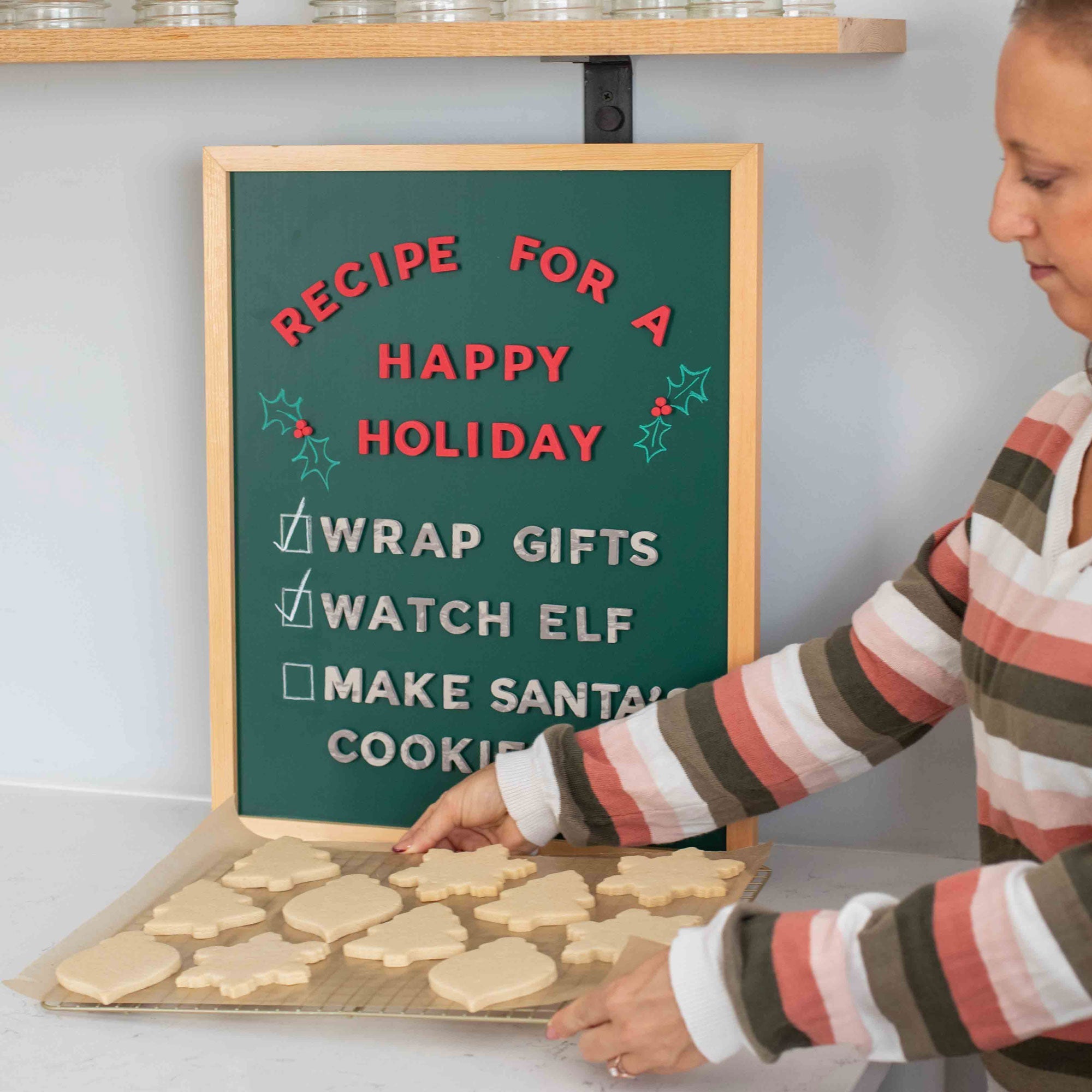 Magnetic Letters Holly Berry (classic serif)