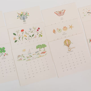 2026 CLASSIC DESK CALENDAR WITH GOLD EASEL