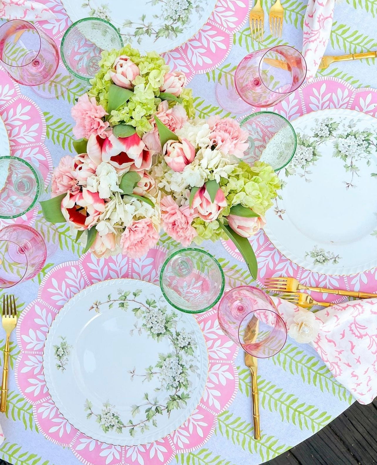 English Garden Scalloped Paper Placemats (set of 24)