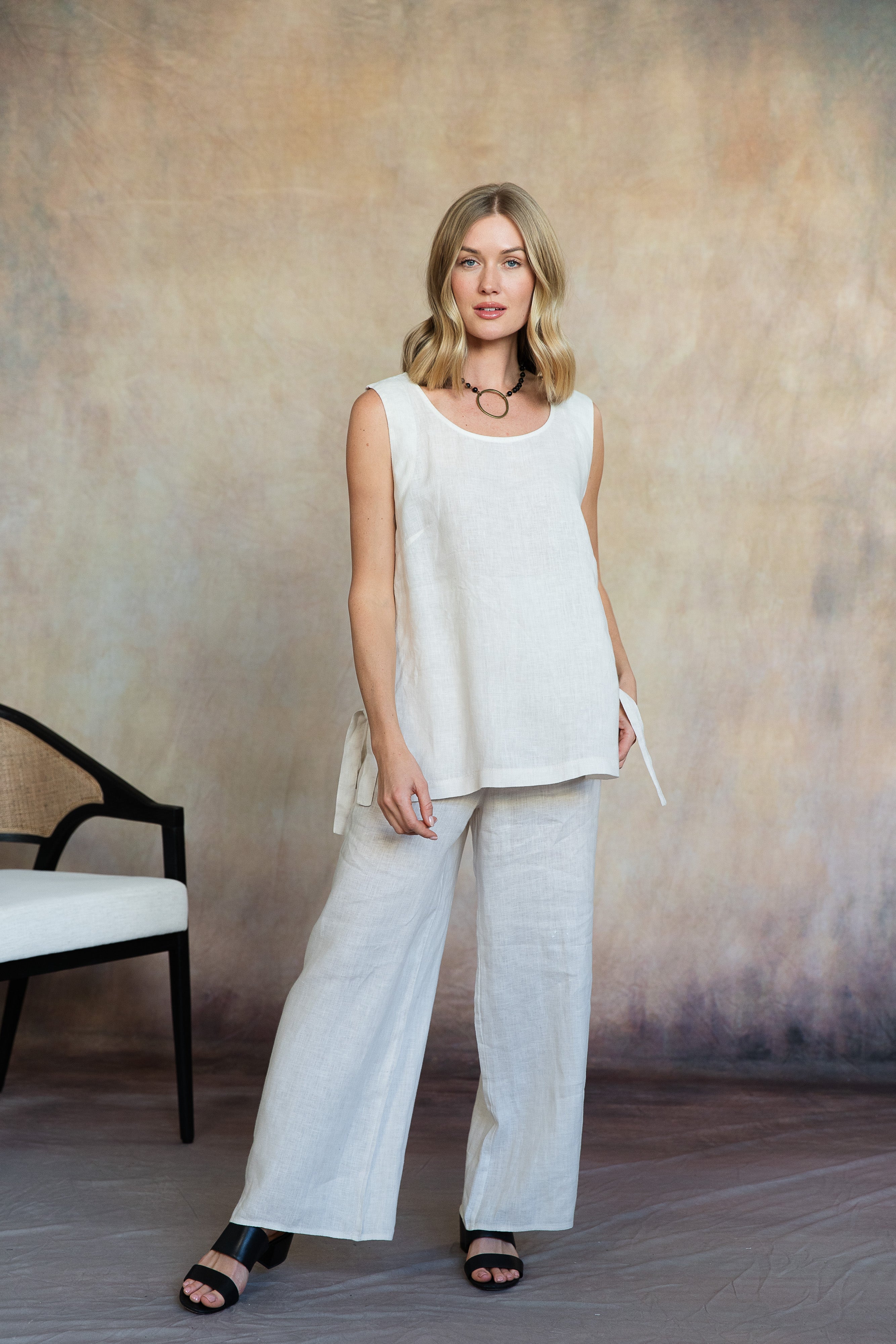 BRINA LINEN TOP- LIGHT BUFF-O/S