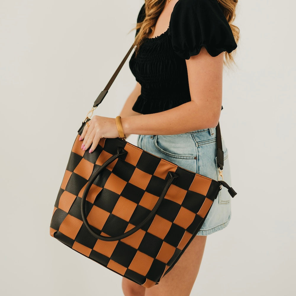COURTNEY CHECKERED TOTE-WOVEN CHECKERED BLACK