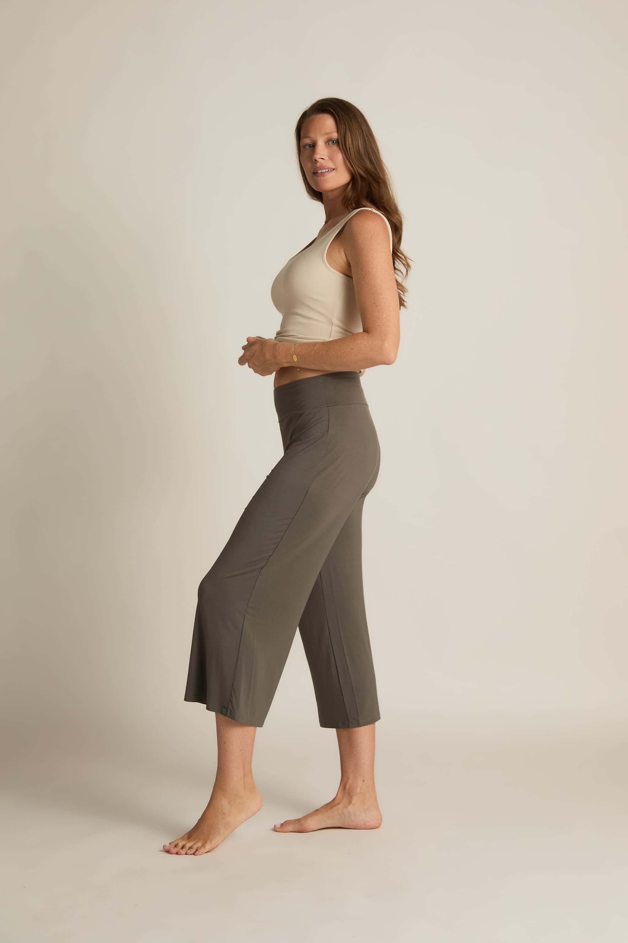 Wide-Leg Capri: Earl Grey: Small