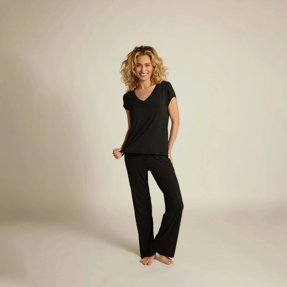Classic V-Neck Tee Shirt/pajama top: black: Medium