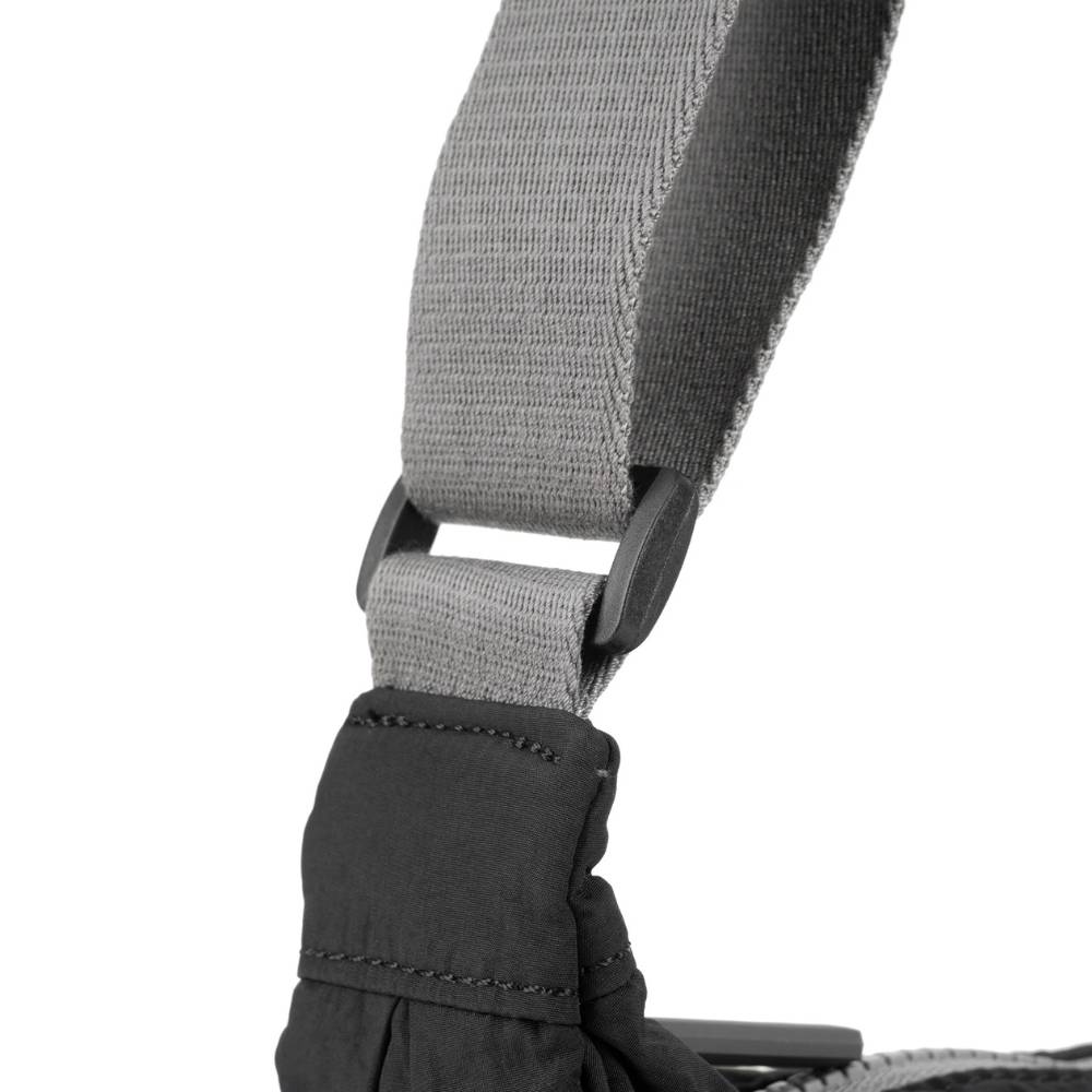 FARRINGDON HALF MOON BAG-BLACK