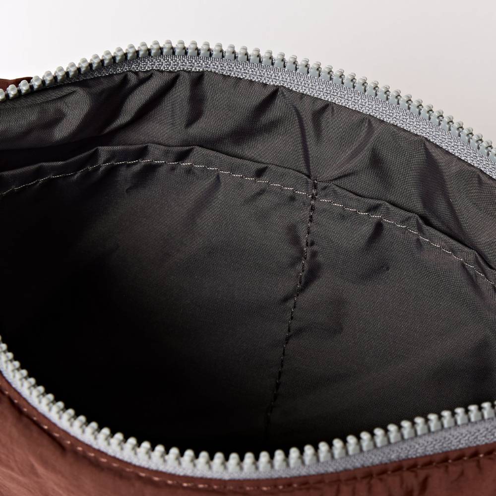 FARRINGDON HALF MOON BAG-CHOCOLATE