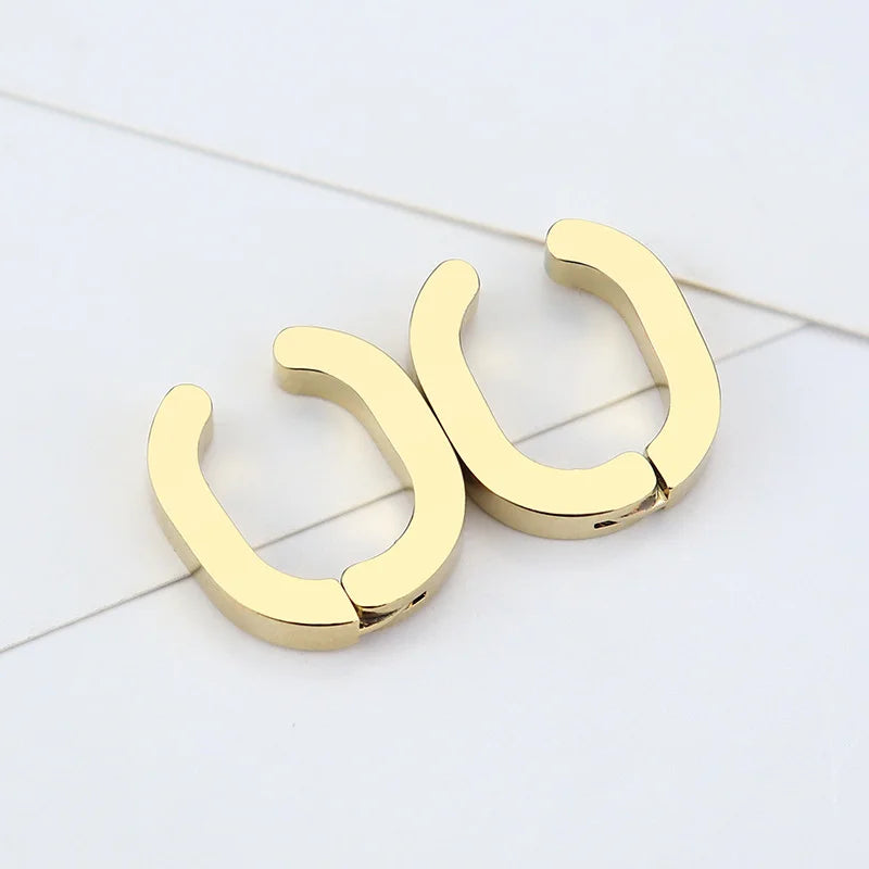 Ivy - Singles, Gold, Horse Shoe Earrings