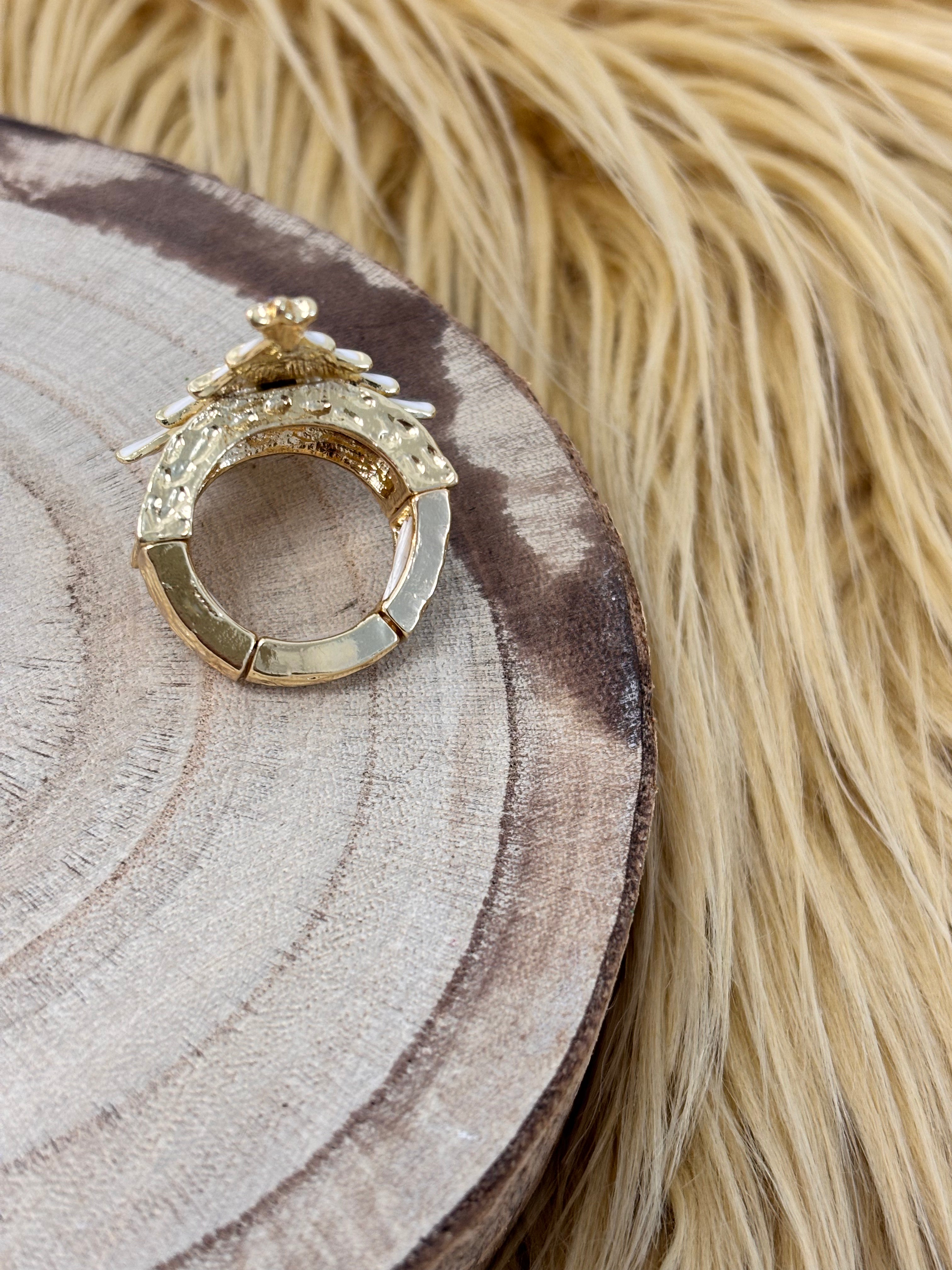 Christmas Tree - White w/Diamond Ornaments Ring