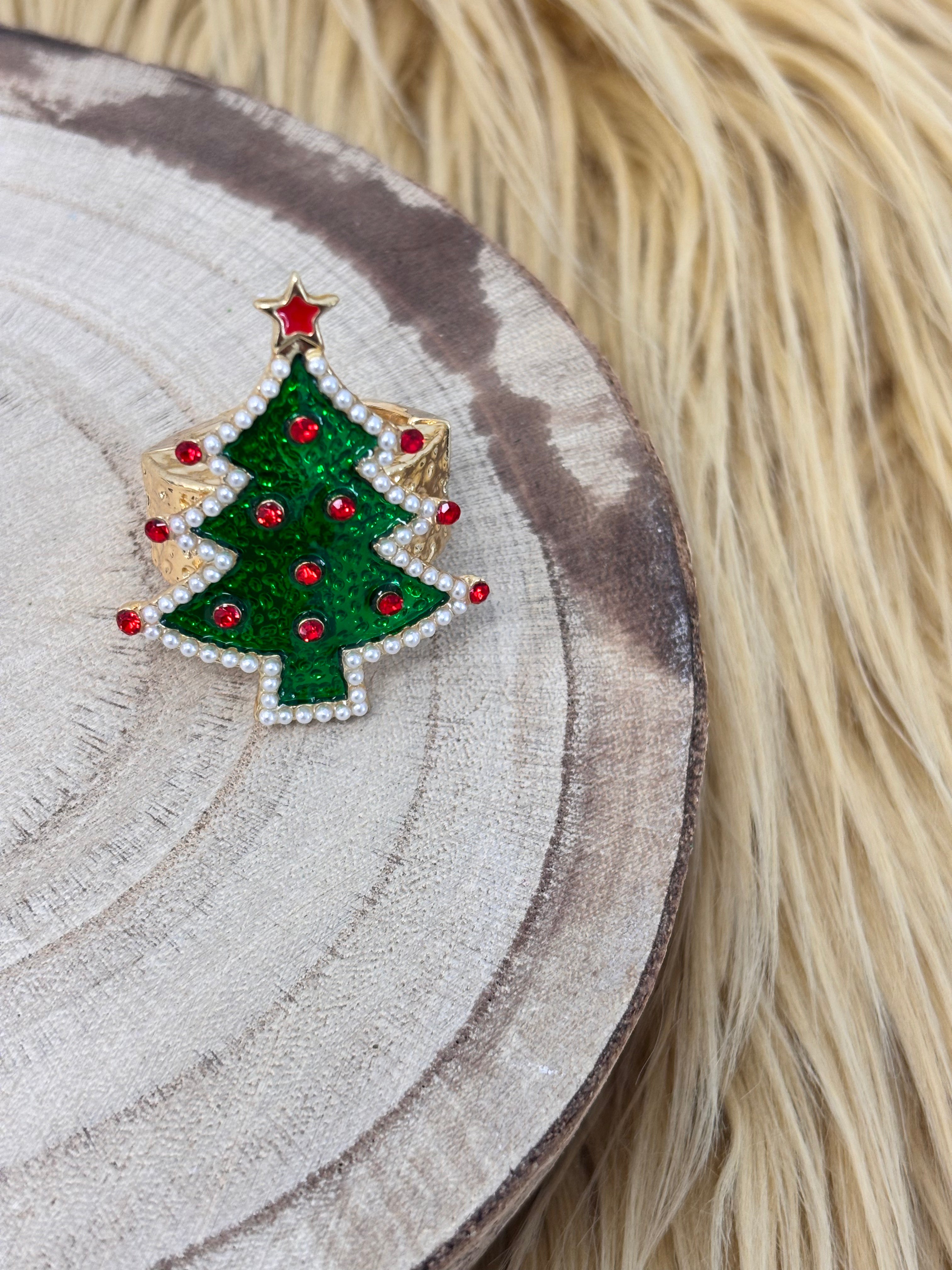 Christmas Tree - Green w/Red Ornaments Ring