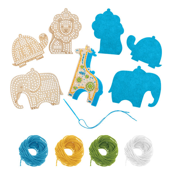 Wooden Lacing Card - Garden