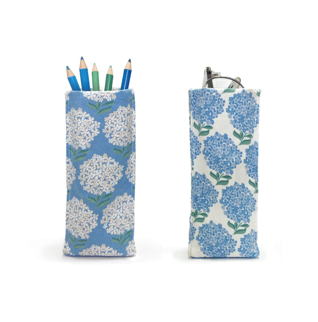 hydrangea print standing weighted eyeglass holder