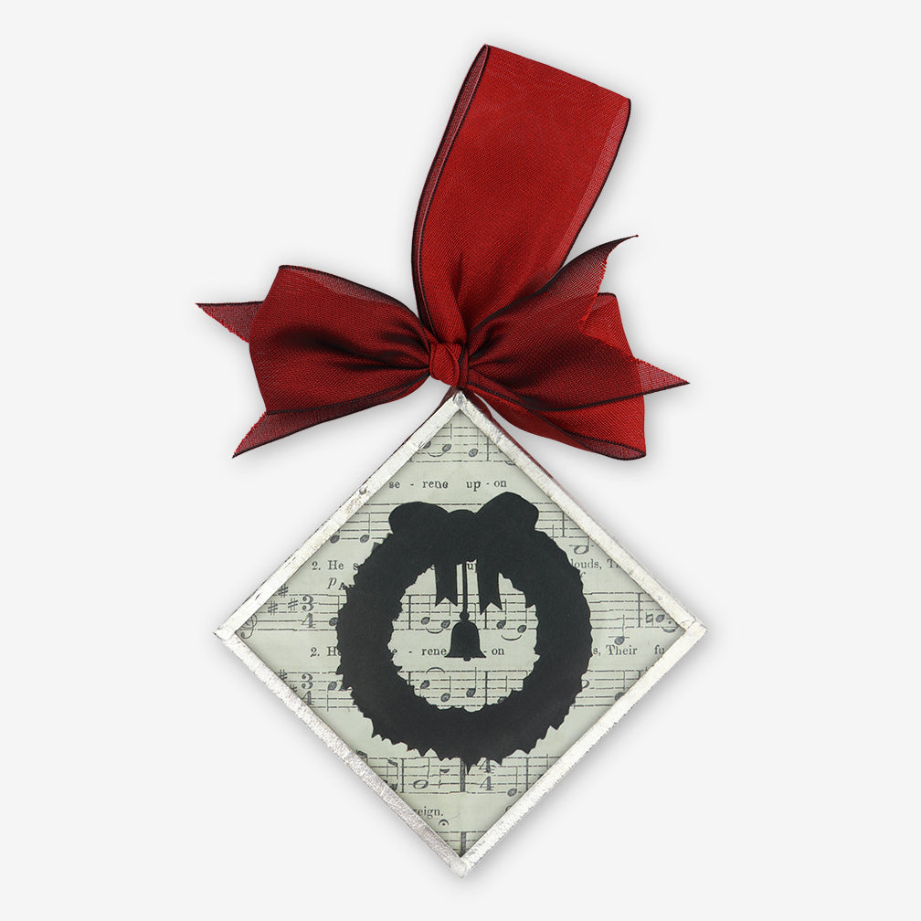 WREATH ORNAMENT WITH RED RIBBON