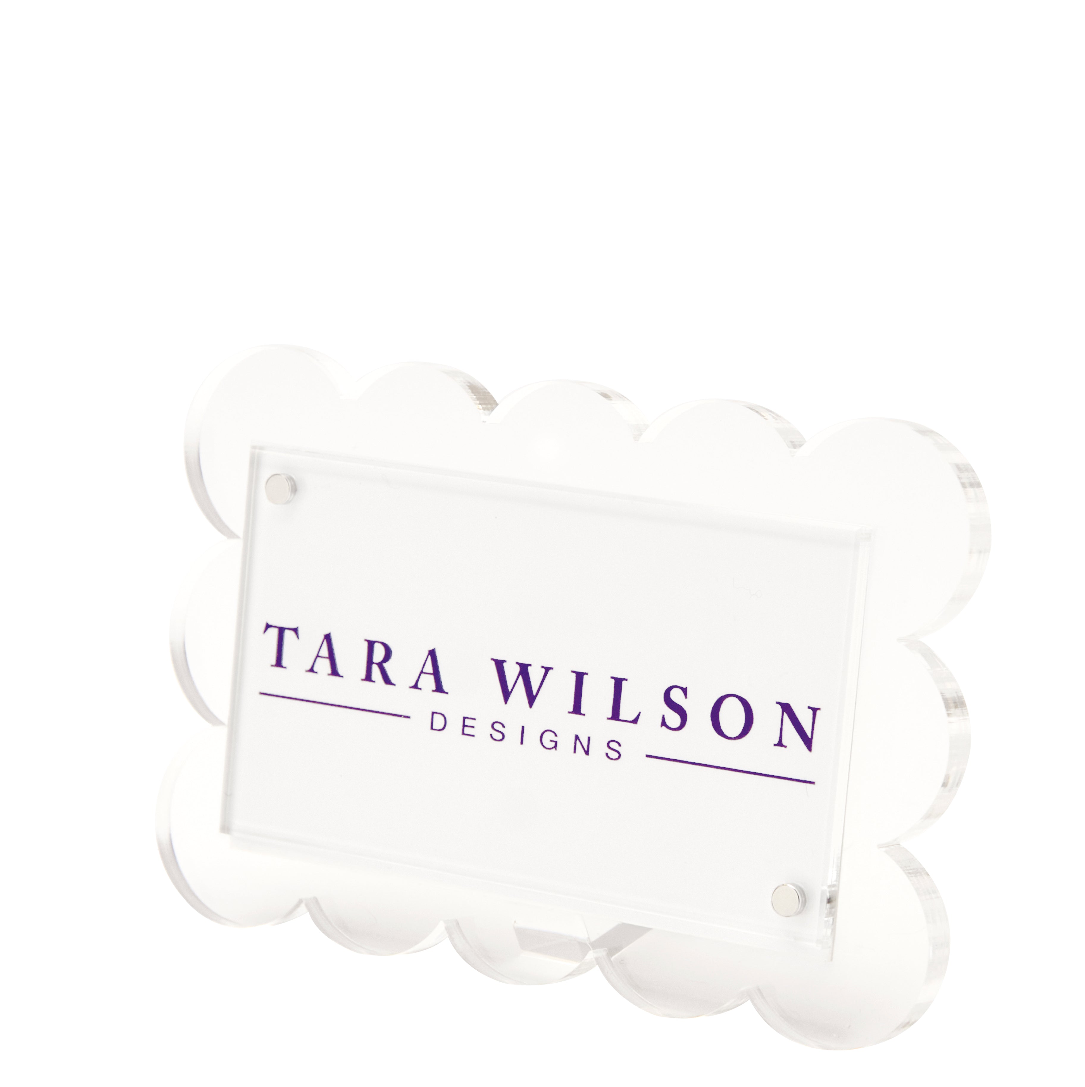 ACRYLIC-SCALLOP-CLEAR PLACE CARD HOLDER-KICKSTAND FOR HORIZONTAL/VERTICAL PRESENTATION