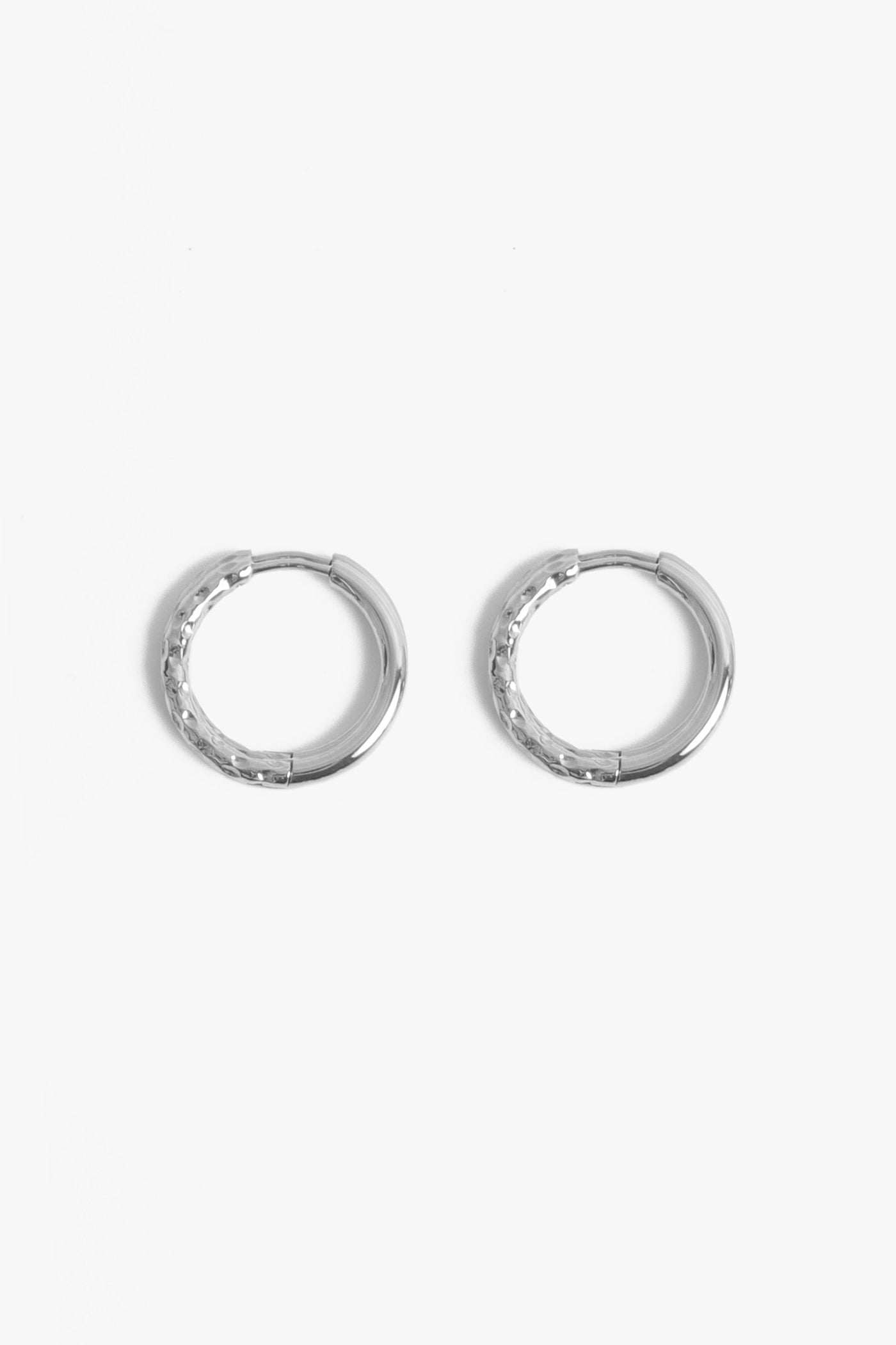 TARA HUGGIES- 20MM-SILVER-REVERSIBLE