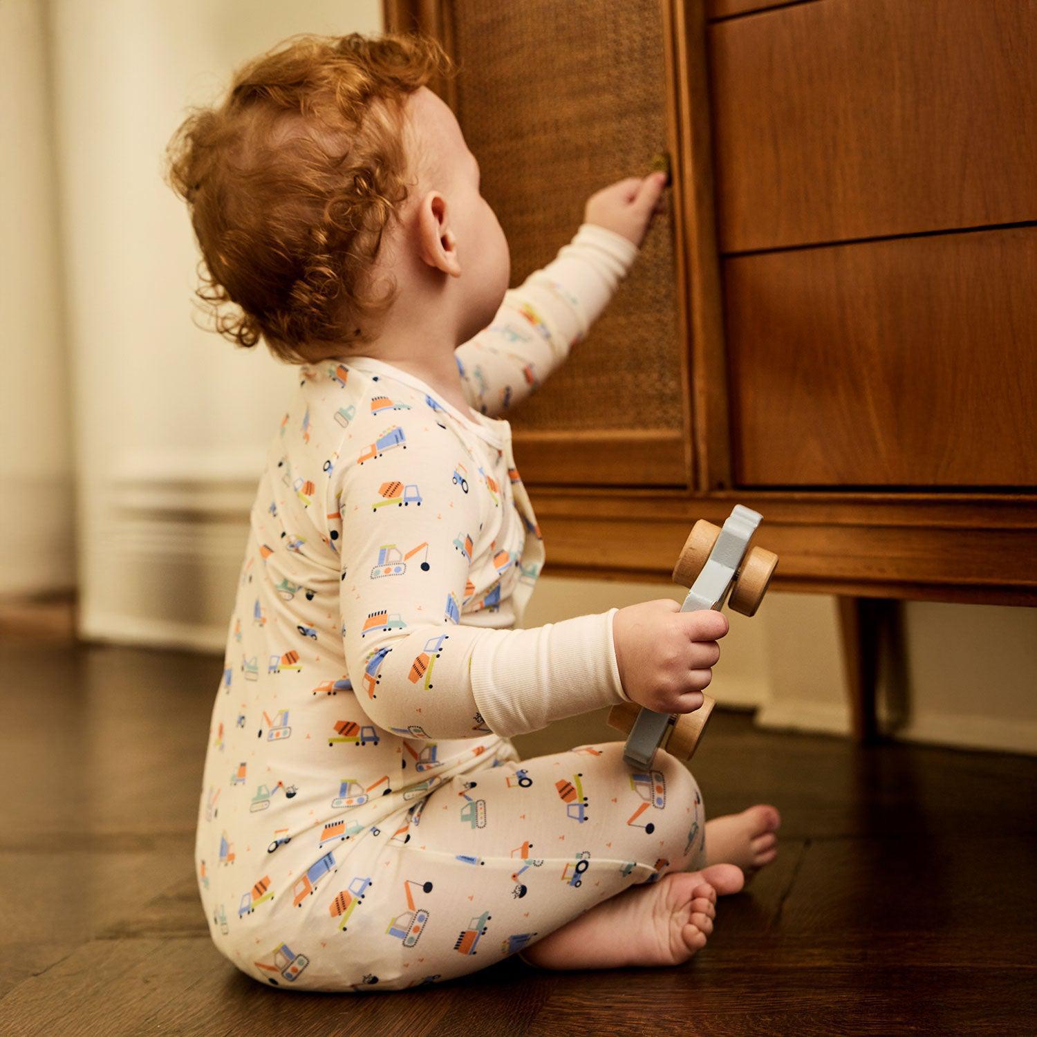 Van Go Modal Magnetic Convertible Coverall 6-9 Months