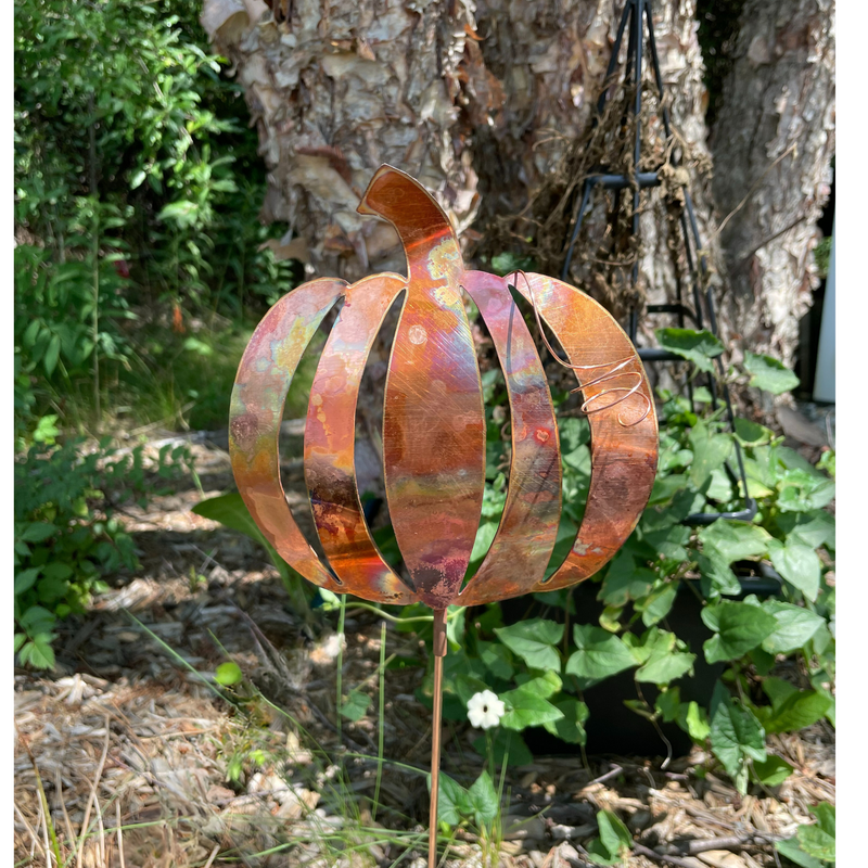 NATURAL COPPER PUMPKIN GARDEN STAKE