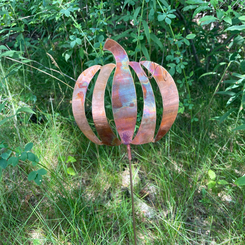 NATURAL COPPER PUMPKIN GARDEN STAKE