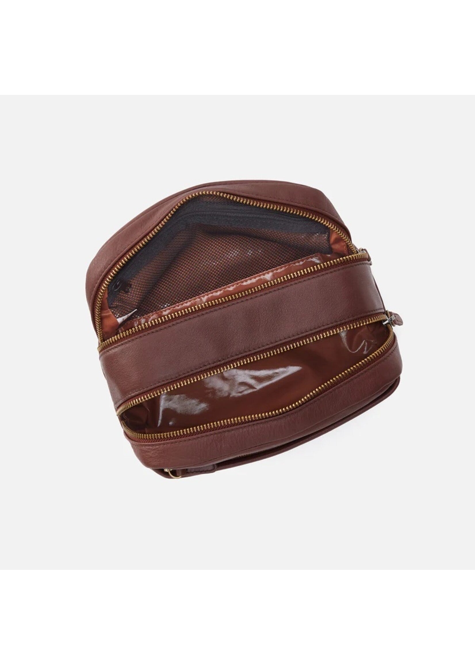 MENS TRAVEL KIT BROWN HOBO