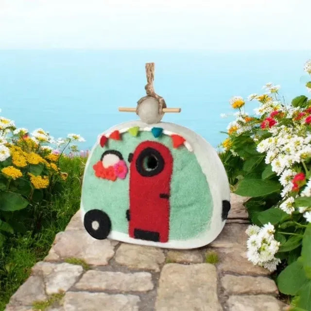 BIRDHOUSE; RETRO CAMPER