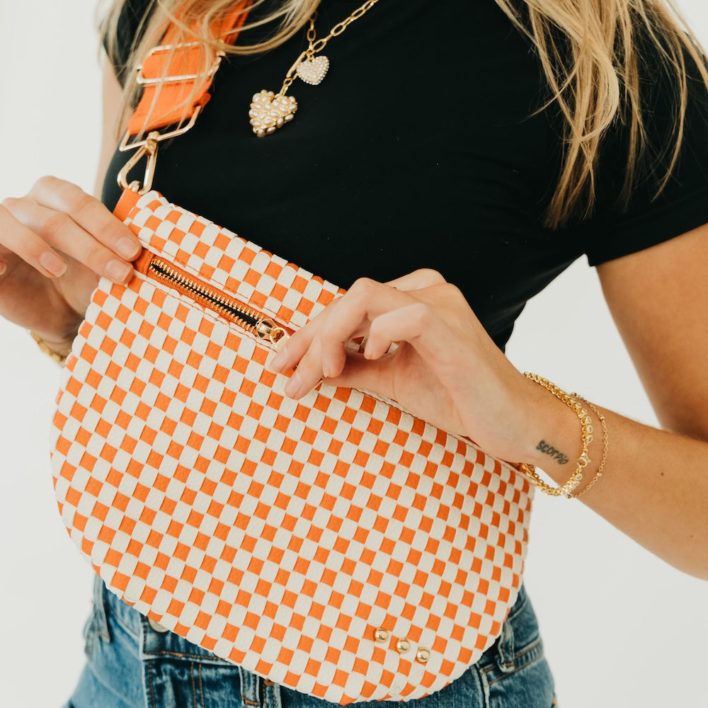 WESTLYN WOVEN BUM BAG-BROWN